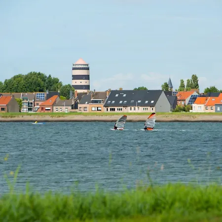 Residentie Astrid-8 Апартаменты *